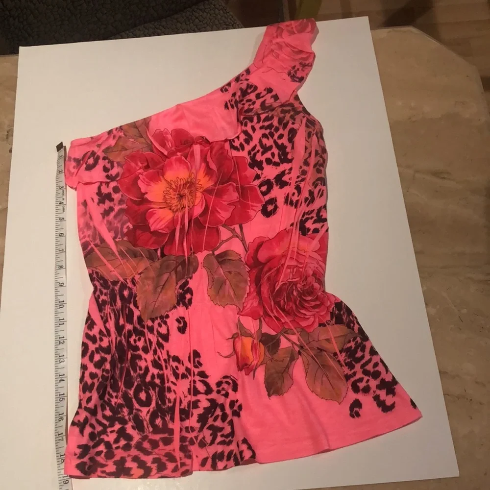 One Shoulder Ruffle Top - Picture 4 of 4